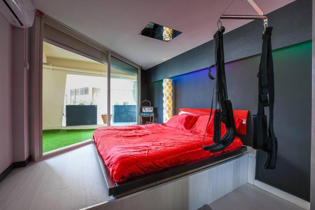 Le Chérubite: entre érotisme et baroque #sexroom #BDSM La Grande Motte Extérieur photo