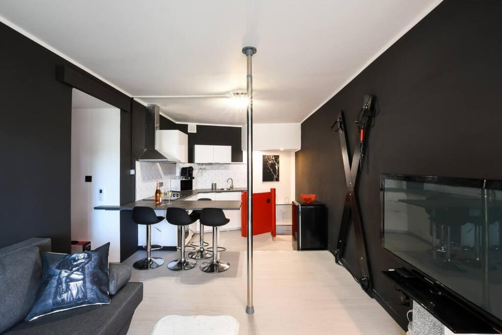 Le Chérubite: entre érotisme et baroque #sexroom #BDSM La Grande Motte Extérieur photo